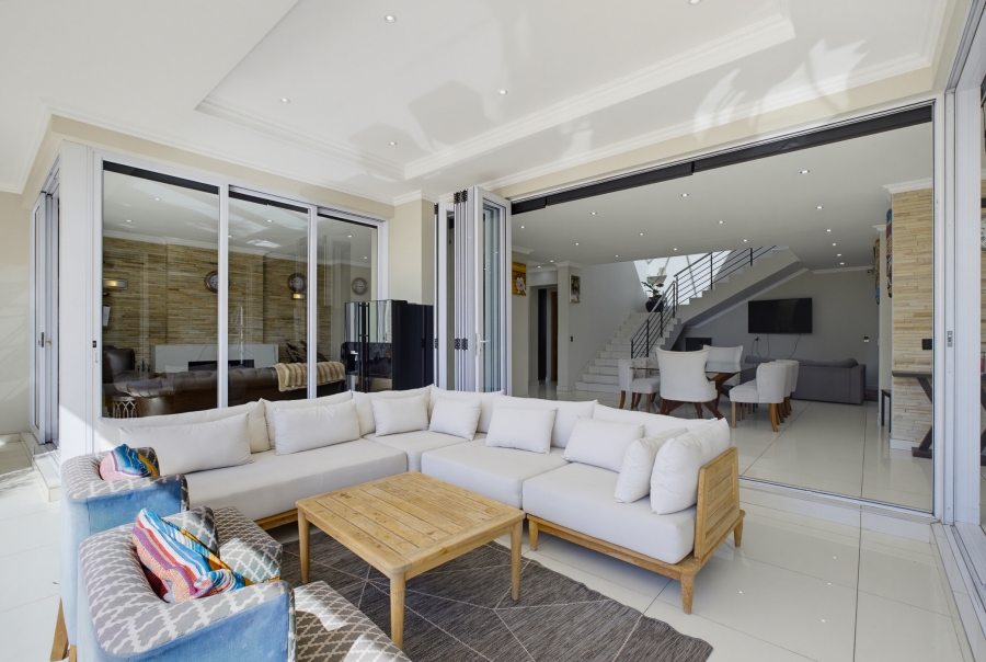 4 Bedroom Property for Sale in Senderwood Gauteng