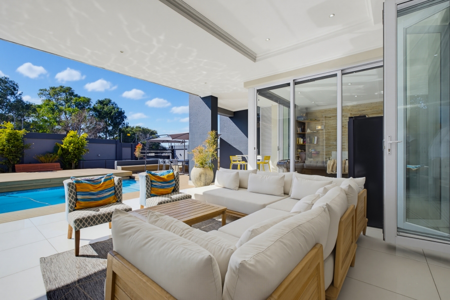 4 Bedroom Property for Sale in Senderwood Gauteng