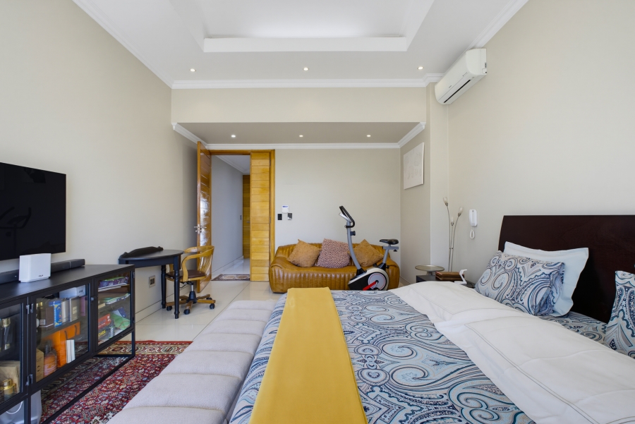 4 Bedroom Property for Sale in Senderwood Gauteng