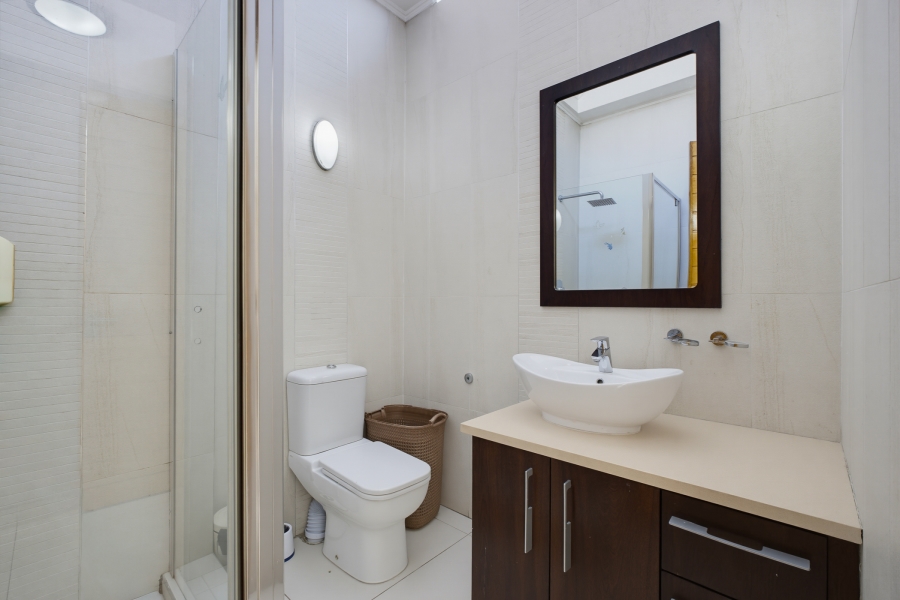 4 Bedroom Property for Sale in Senderwood Gauteng