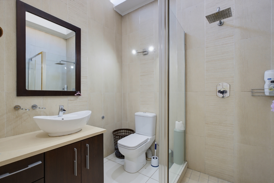 4 Bedroom Property for Sale in Senderwood Gauteng