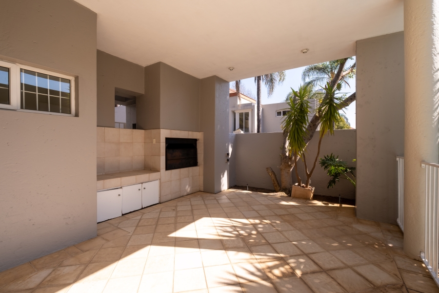 4 Bedroom Property for Sale in Sandown Gauteng