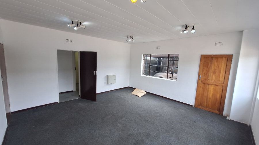 To Let Commercial Property for Rent in Robertville Gauteng