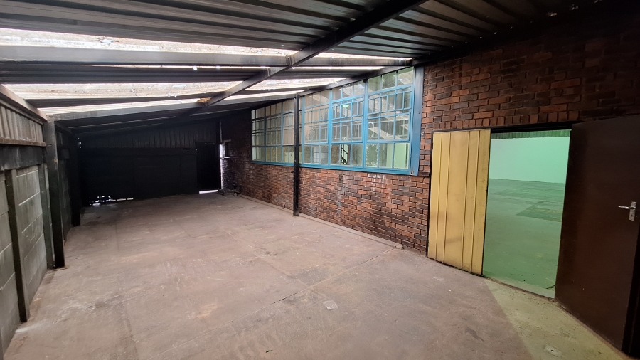 To Let Commercial Property for Rent in Robertville Gauteng