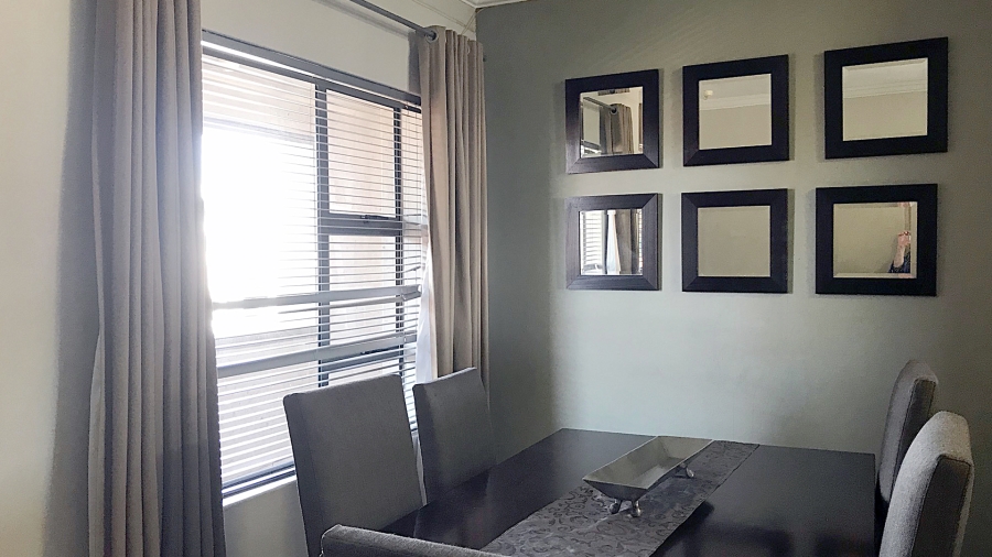 To Let 2 Bedroom Property for Rent in Sandown Gauteng