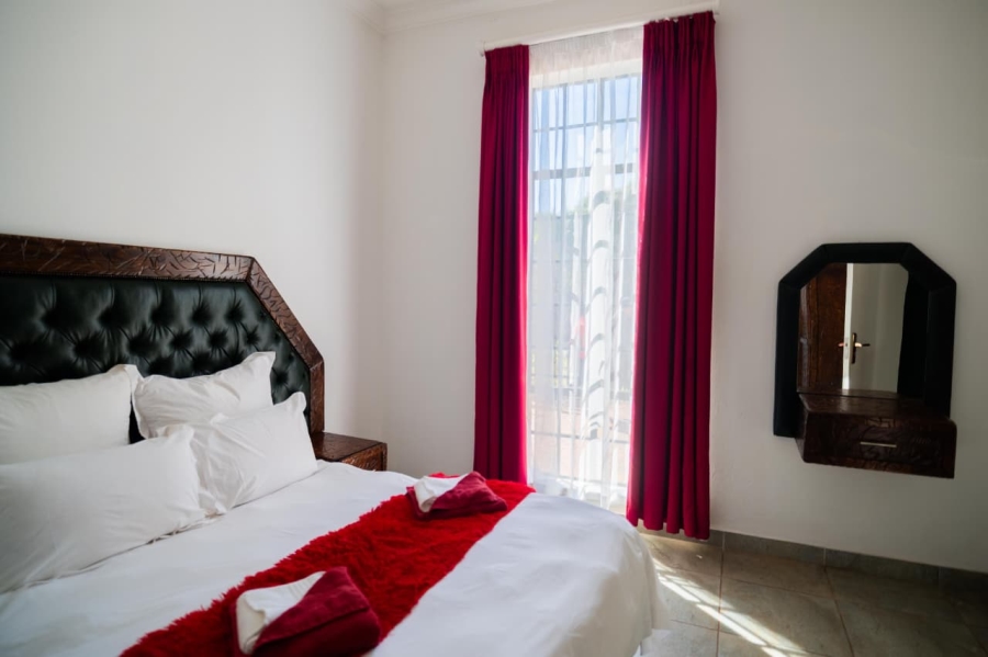 24 Bedroom Property for Sale in Golf View Gauteng
