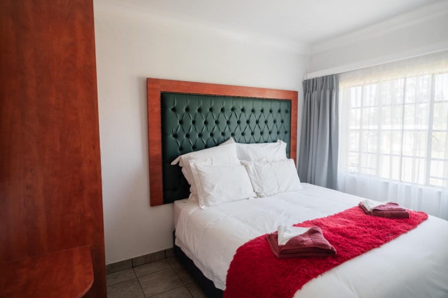 24 Bedroom Property for Sale in Golf View Gauteng