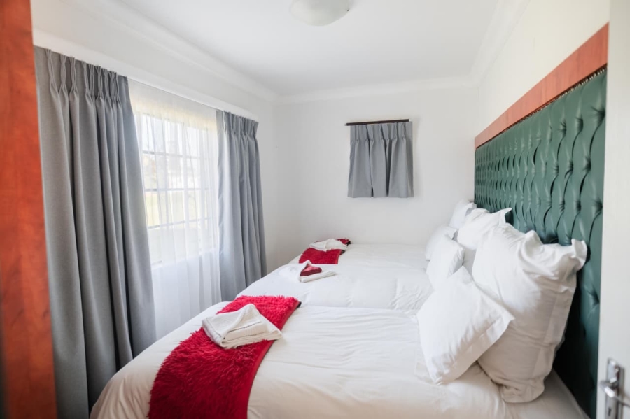 24 Bedroom Property for Sale in Golf View Gauteng
