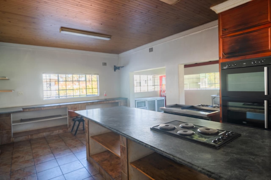 24 Bedroom Property for Sale in Golf View Gauteng