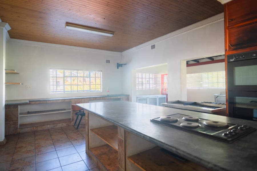 24 Bedroom Property for Sale in Golf View Gauteng