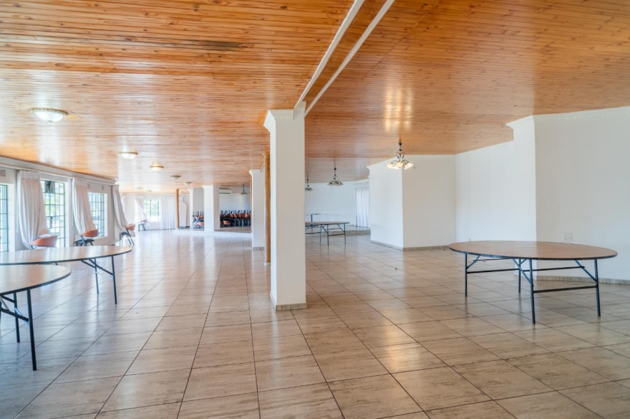 24 Bedroom Property for Sale in Golf View Gauteng