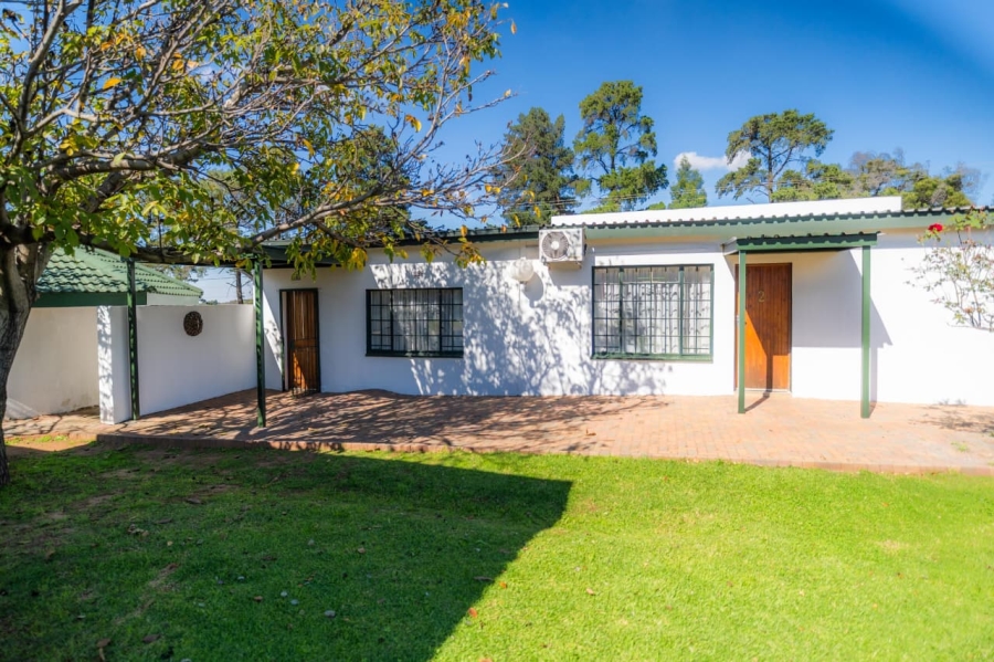 24 Bedroom Property for Sale in Golf View Gauteng
