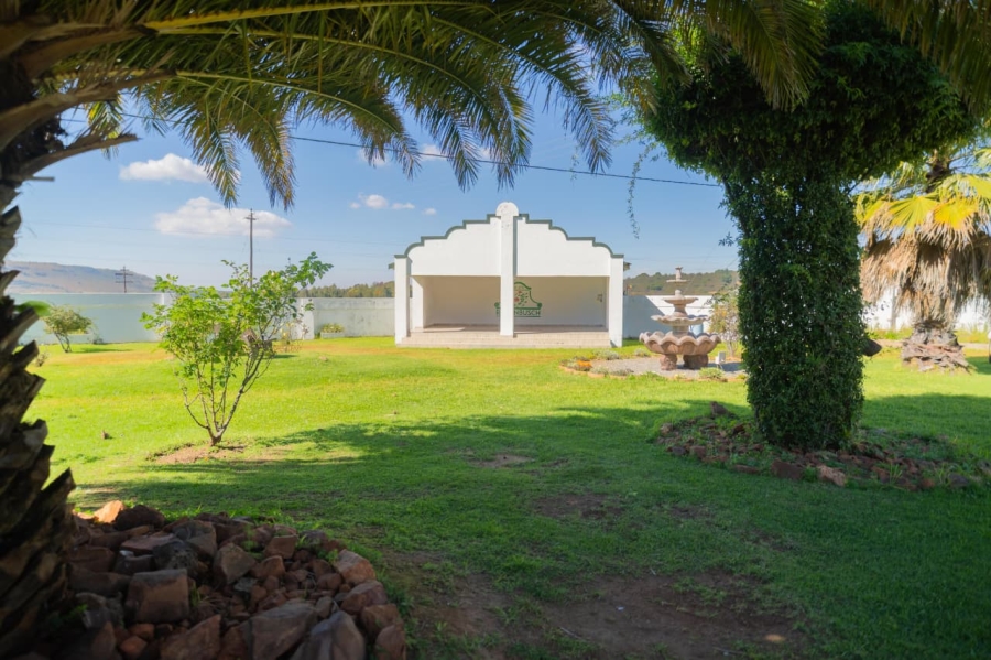 24 Bedroom Property for Sale in Golf View Gauteng