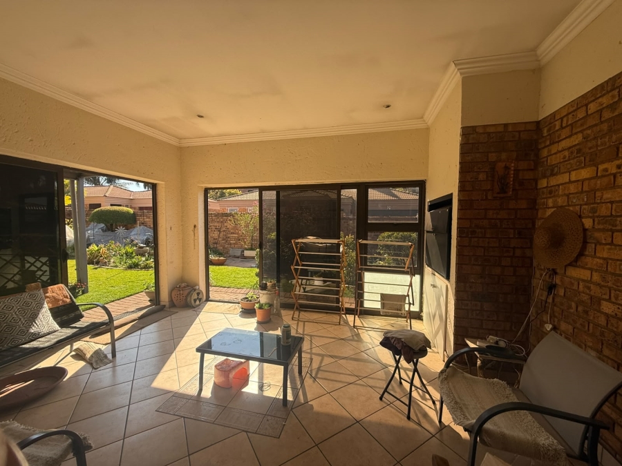 3 Bedroom Property for Sale in Ravenswood Gauteng