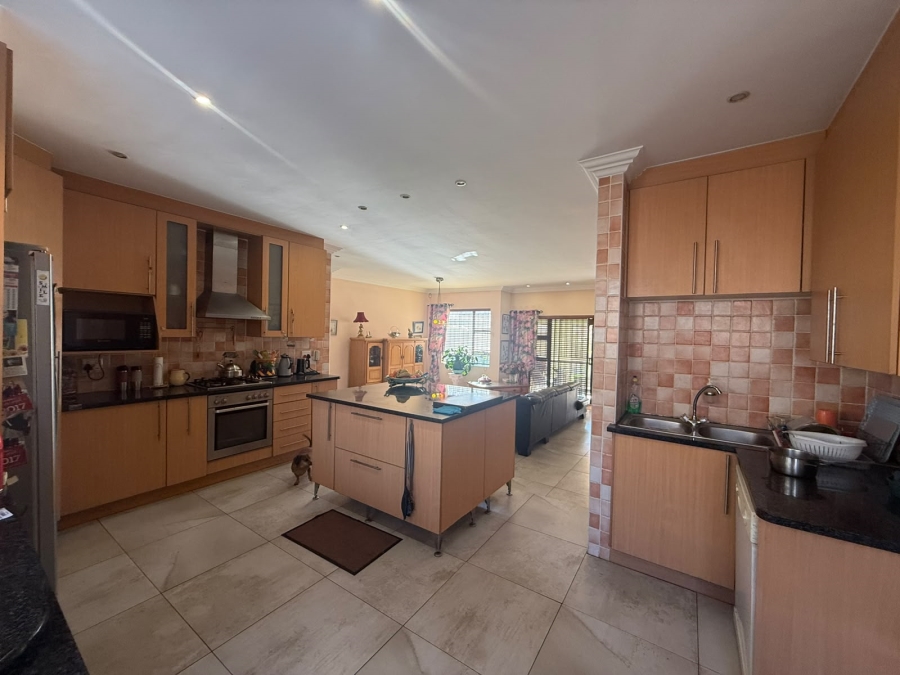 3 Bedroom Property for Sale in Ravenswood Gauteng