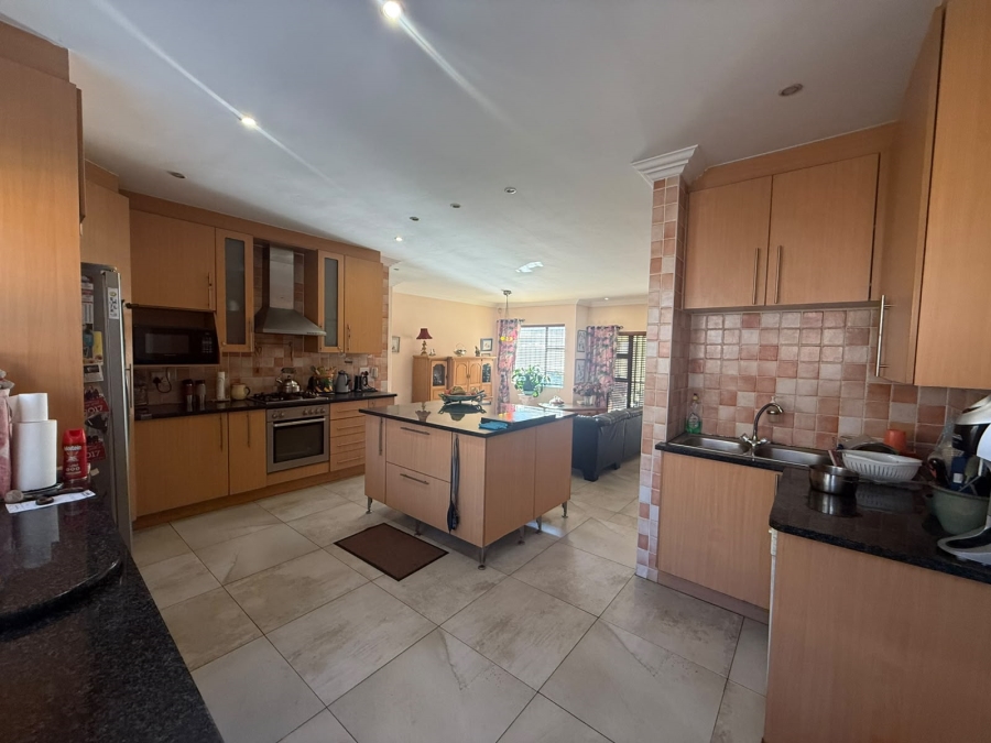 3 Bedroom Property for Sale in Ravenswood Gauteng