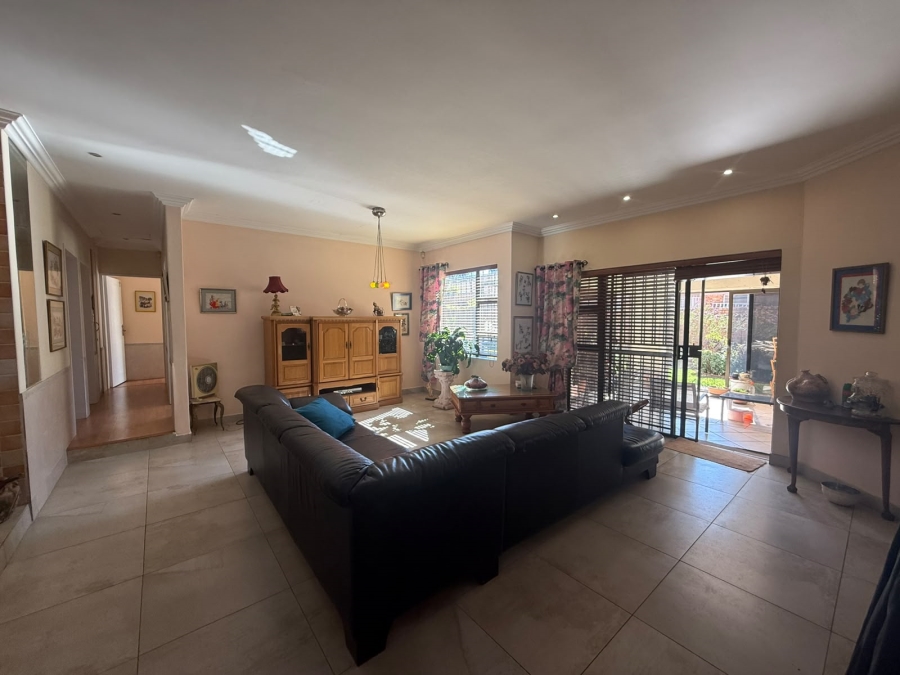 3 Bedroom Property for Sale in Ravenswood Gauteng