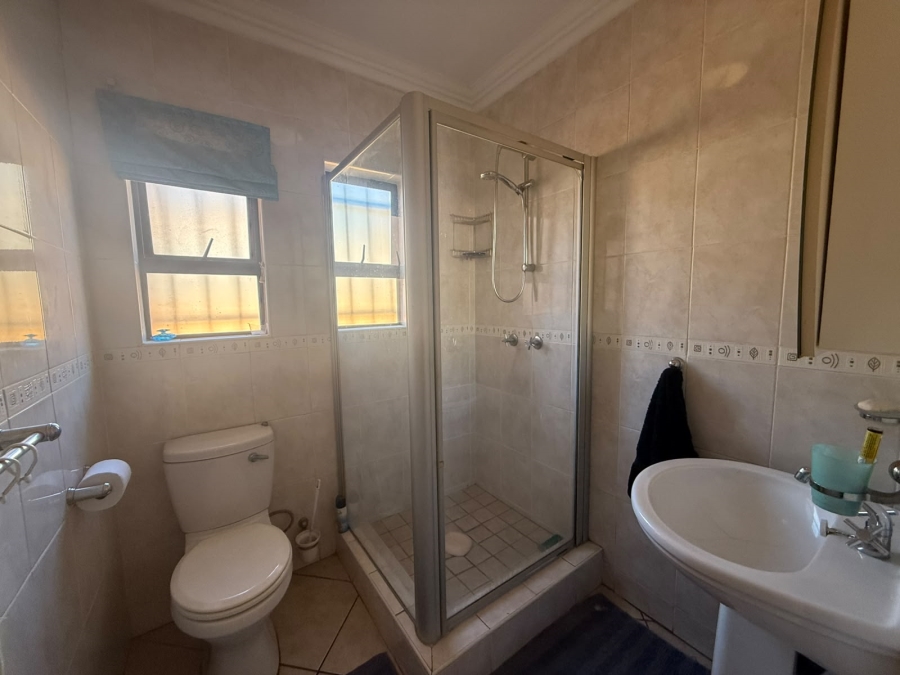 3 Bedroom Property for Sale in Ravenswood Gauteng