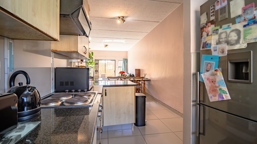 3 Bedroom Property for Sale in Corlett Gardens Gauteng