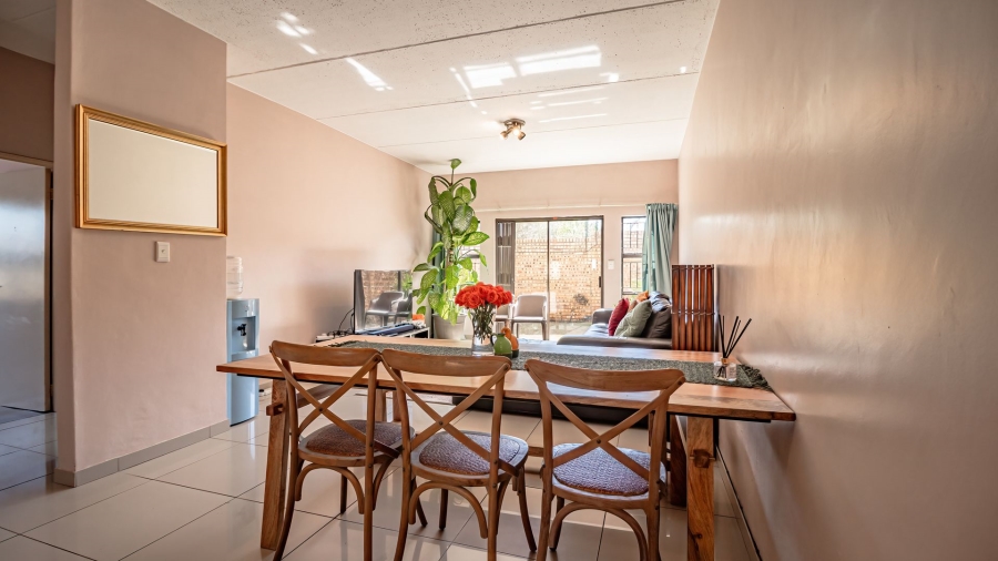 3 Bedroom Property for Sale in Corlett Gardens Gauteng