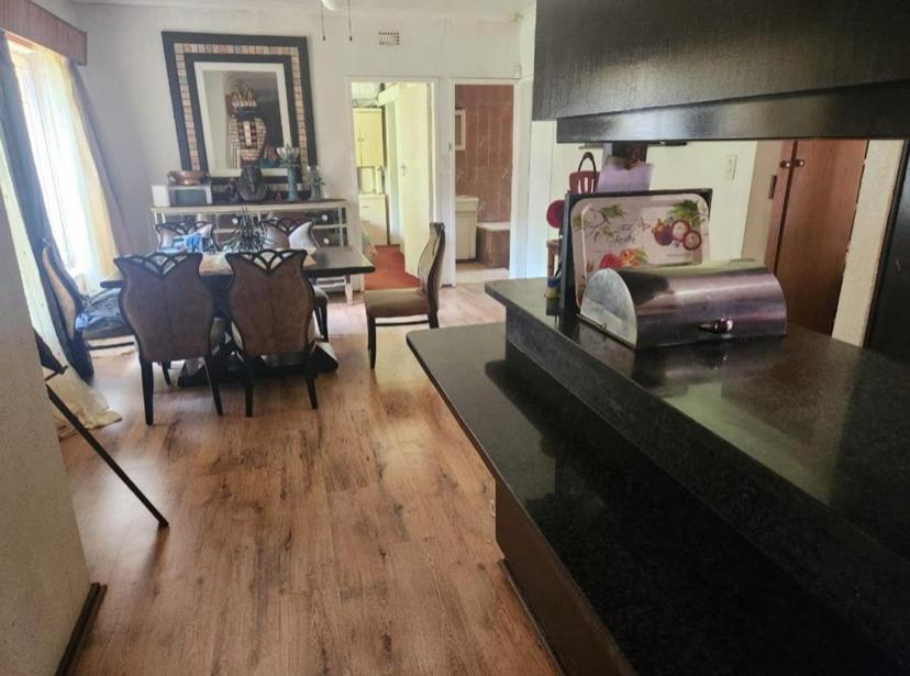 3 Bedroom Property for Sale in Crystal Park Gauteng