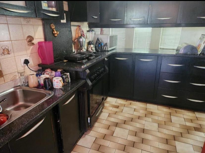 3 Bedroom Property for Sale in Crystal Park Gauteng