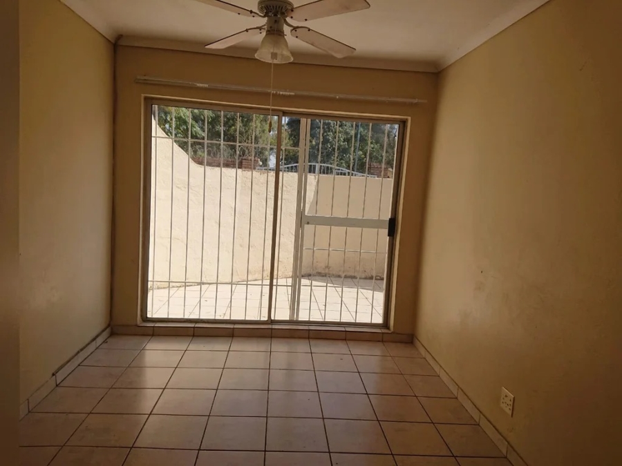1 Bedroom Property for Sale in Buccleuch Gauteng