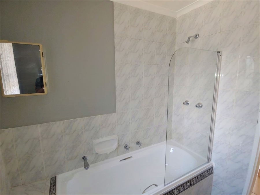 2 Bedroom Property for Sale in Impala Park Gauteng
