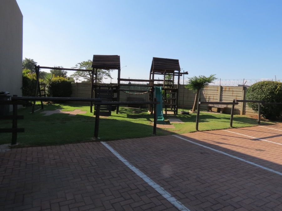 2 Bedroom Property for Sale in Impala Park Gauteng