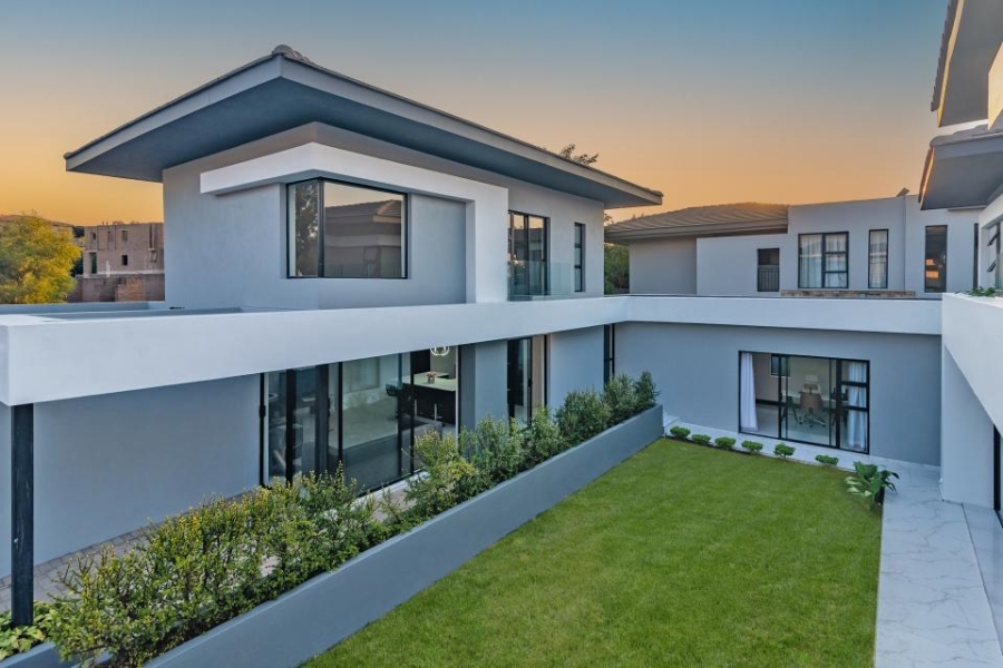 6 Bedroom Property for Sale in Lombardy Estate Gauteng