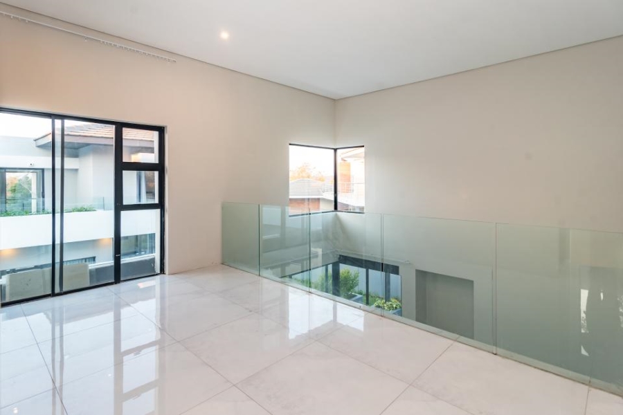 6 Bedroom Property for Sale in Lombardy Estate Gauteng