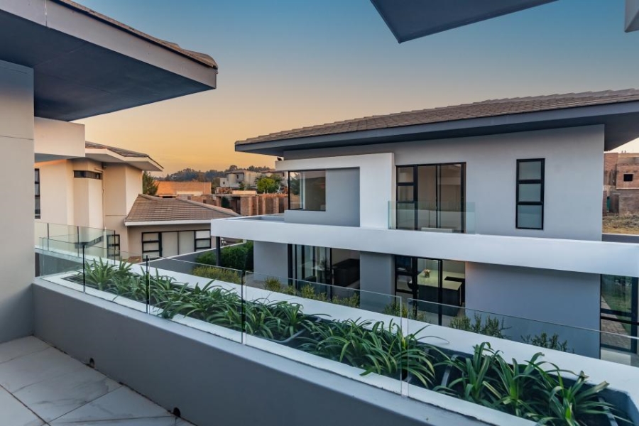6 Bedroom Property for Sale in Lombardy Estate Gauteng