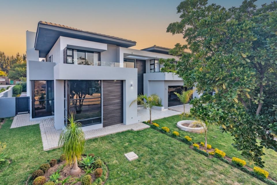 6 Bedroom Property for Sale in Lombardy Estate Gauteng