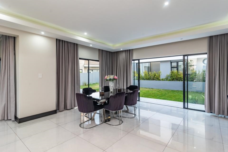 6 Bedroom Property for Sale in Lombardy Estate Gauteng