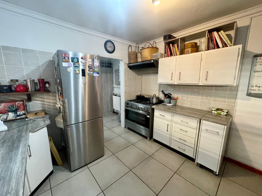 5 Bedroom Property for Sale in Brooklyn Gauteng