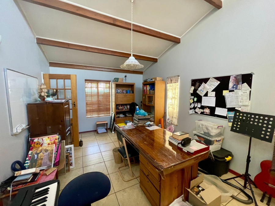 5 Bedroom Property for Sale in Brooklyn Gauteng