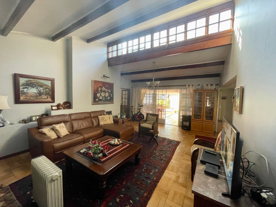 5 Bedroom Property for Sale in Brooklyn Gauteng