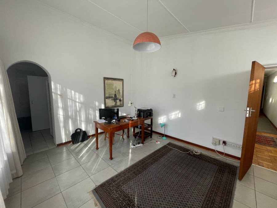 5 Bedroom Property for Sale in Brooklyn Gauteng