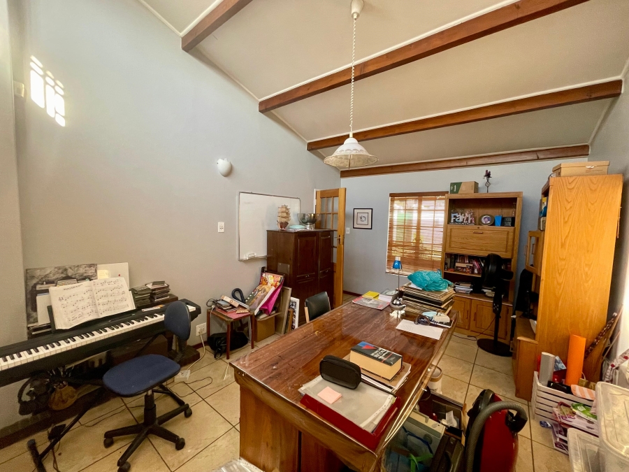 5 Bedroom Property for Sale in Brooklyn Gauteng