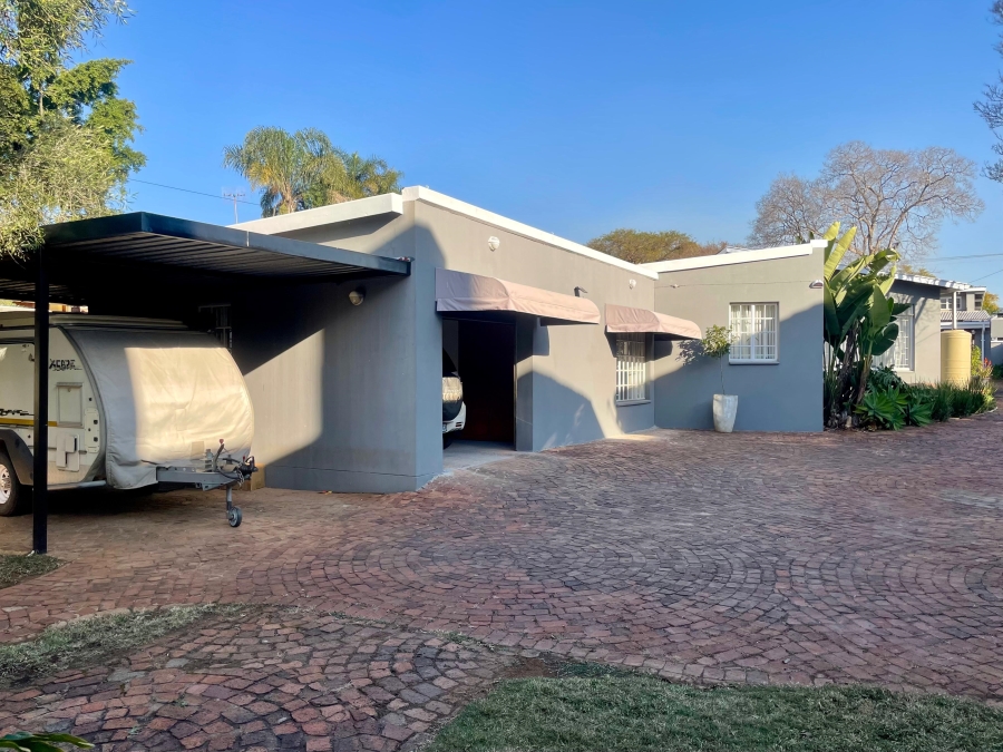 5 Bedroom Property for Sale in Brooklyn Gauteng