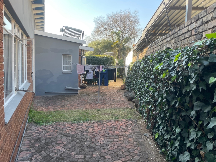 5 Bedroom Property for Sale in Brooklyn Gauteng