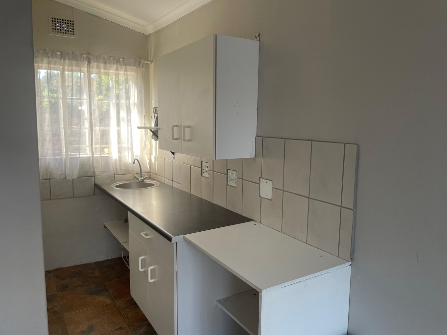 5 Bedroom Property for Sale in Brooklyn Gauteng