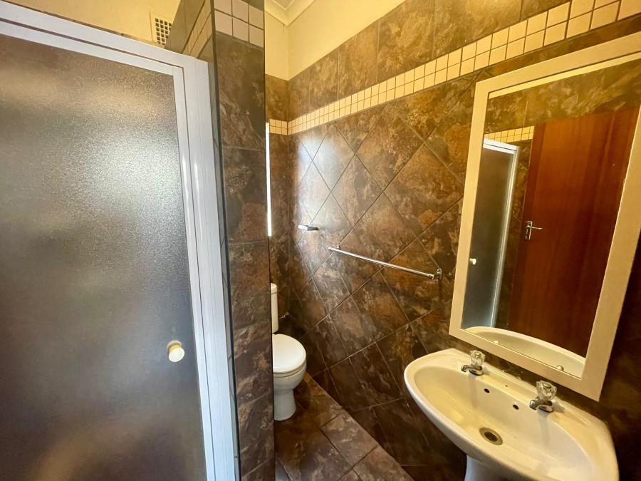 5 Bedroom Property for Sale in Brooklyn Gauteng