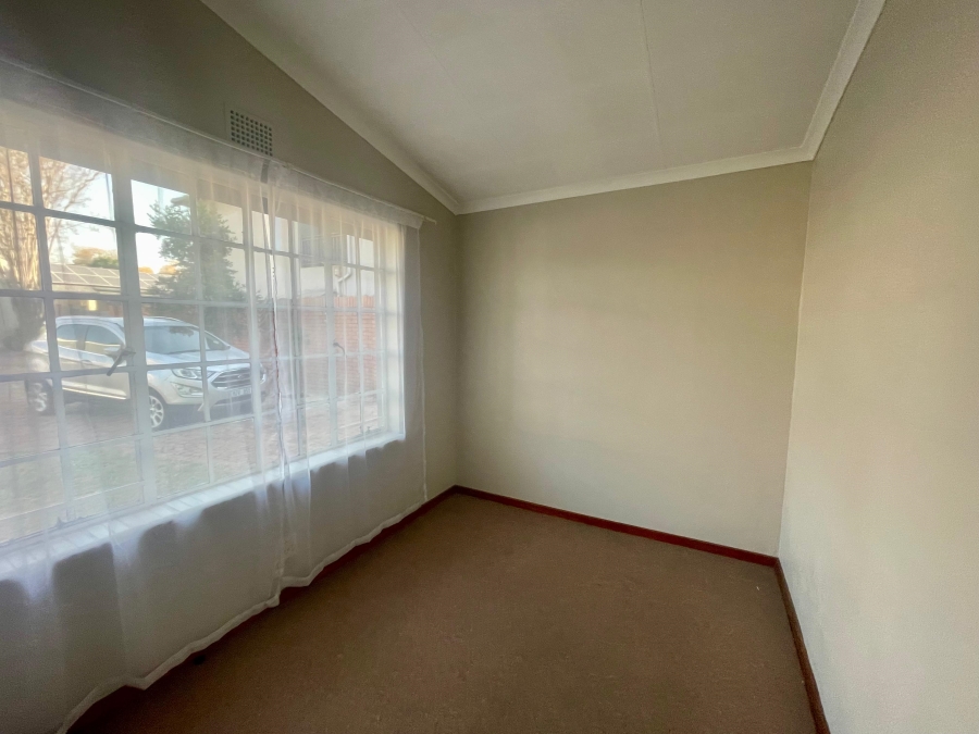 5 Bedroom Property for Sale in Brooklyn Gauteng