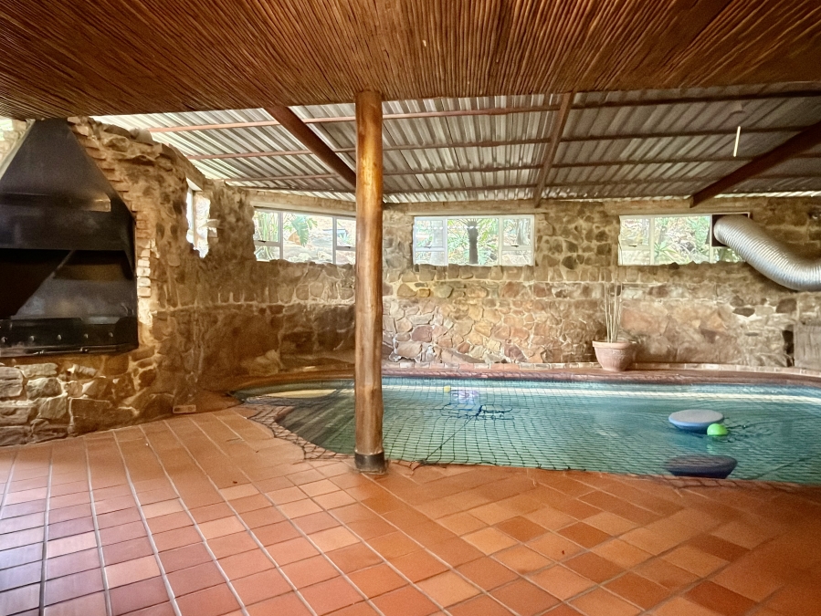 6 Bedroom Property for Sale in Die Wilgers Gauteng