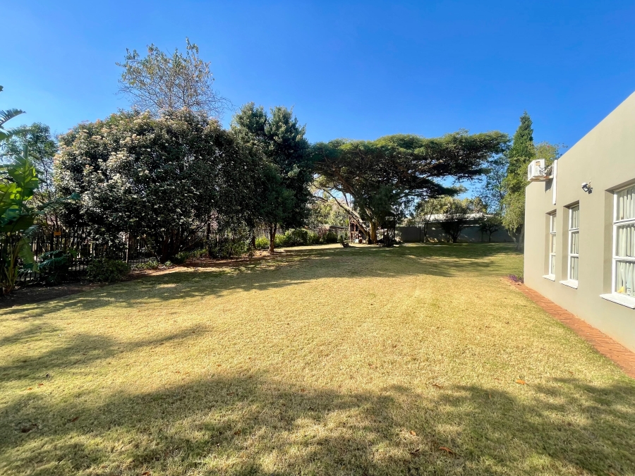 5 Bedroom Property for Sale in Erasmusrand Gauteng