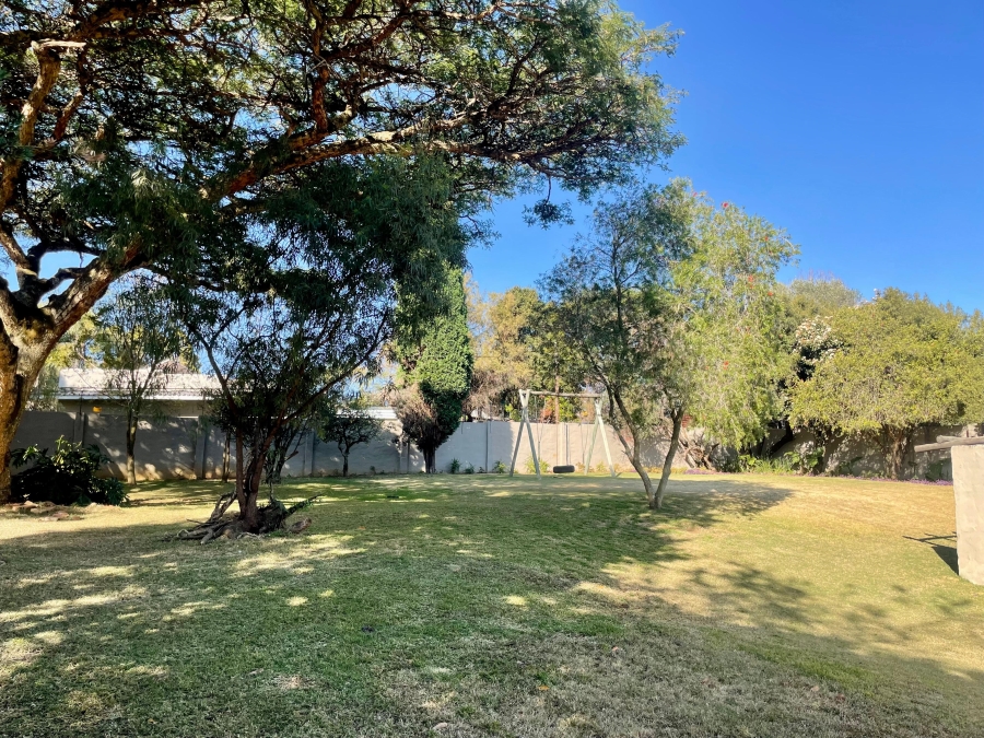 5 Bedroom Property for Sale in Erasmusrand Gauteng