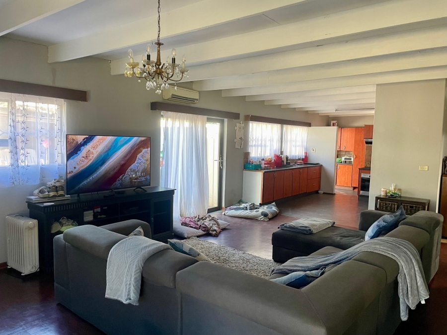 5 Bedroom Property for Sale in Erasmusrand Gauteng
