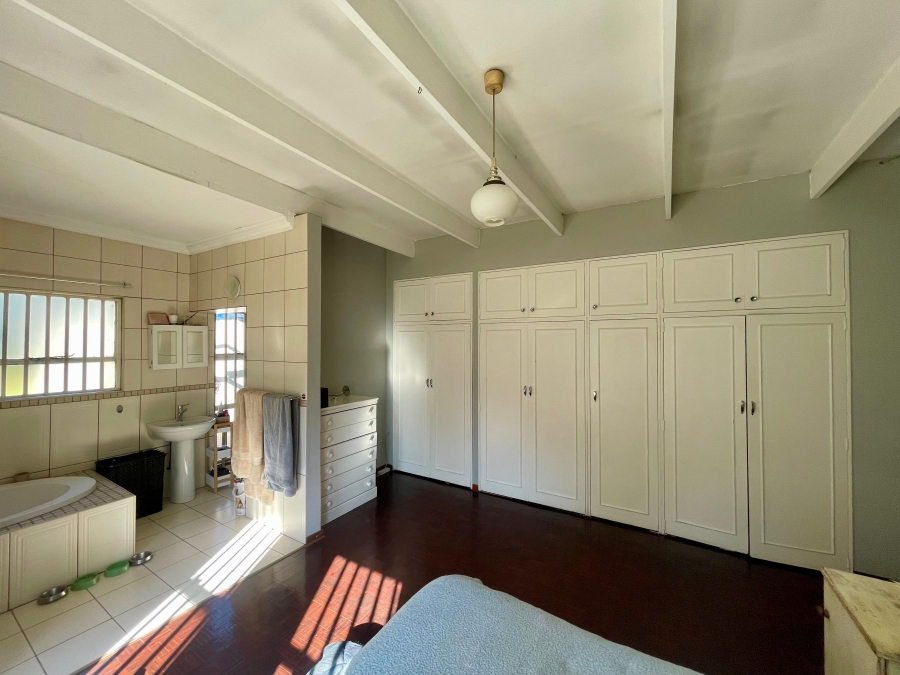 5 Bedroom Property for Sale in Erasmusrand Gauteng