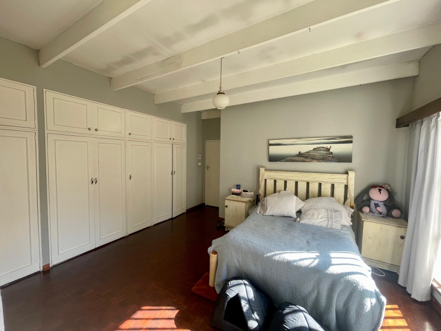 5 Bedroom Property for Sale in Erasmusrand Gauteng